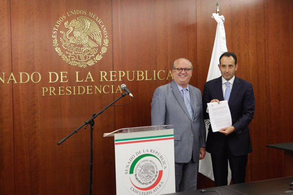 Presentan en Senado nueva propuesta de despenalización sobre mariguana - Roberto-Gil-Graco-Ramírez-mariguana-Senado-2