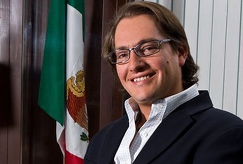 Guadalajara firmará a favor de incremento del salario mínimo en el país - Salomon-Chertorivski-Milenio