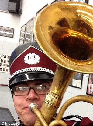 Adolescente dispara contra pareja en baile de graduación - Wagner-instagram