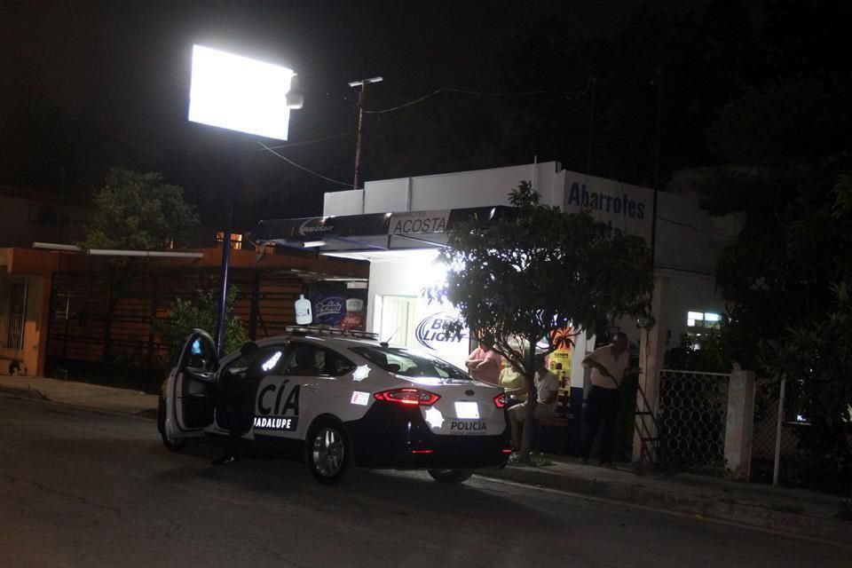 Realizan dos asaltos en menos de 40 minutos en NL - abarrotes-asalto