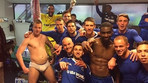 Club femenil parodia festejo del Real Madrid - almerecity-620x349