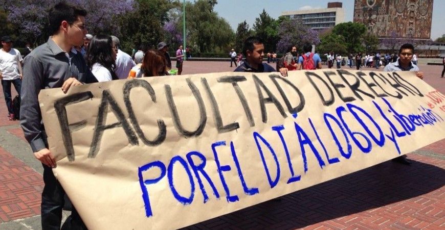Revientan mitin por la desocupación del auditorio Justo Sierra - alumnos-rectoria-unam-pajaropolitico
