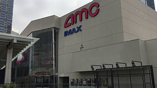 Se permitirá mandar mensajes de texto en cine más grande de EE.UU. - amc-cinemas