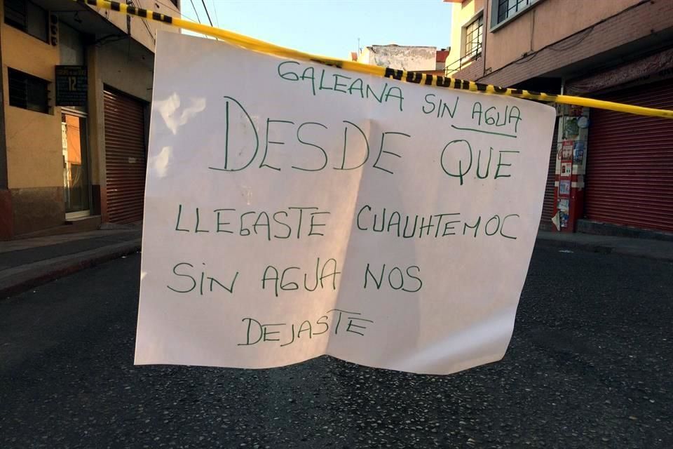 Bloqueos en Cuernavaca por falta de agua potable - bloqueos-Cuernavaca-2