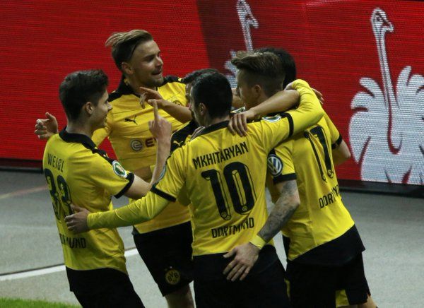 Gladbach evita que el Bayern se corone - borussia-dortmund