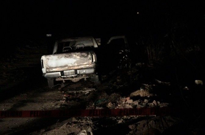 Calcinan a dos personas en una camioneta en León