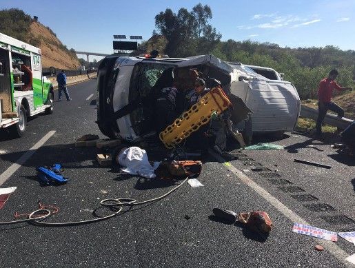 Accidente en la Chamapa-Lechería deja dos muertos - chamapa-lecheria-accidente-29-abr-luismiguelbaraa