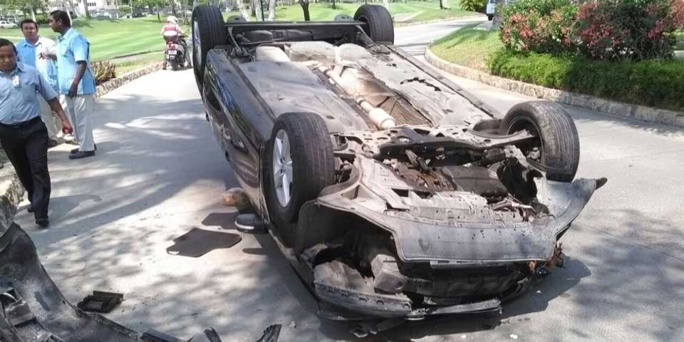 Volcadura en Acapulco deja cinco colombianos lesionados