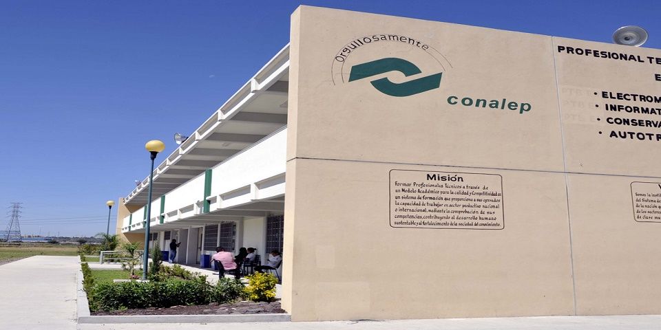 Dictan formal prisión a servidor público del Conalep por agresión sexual