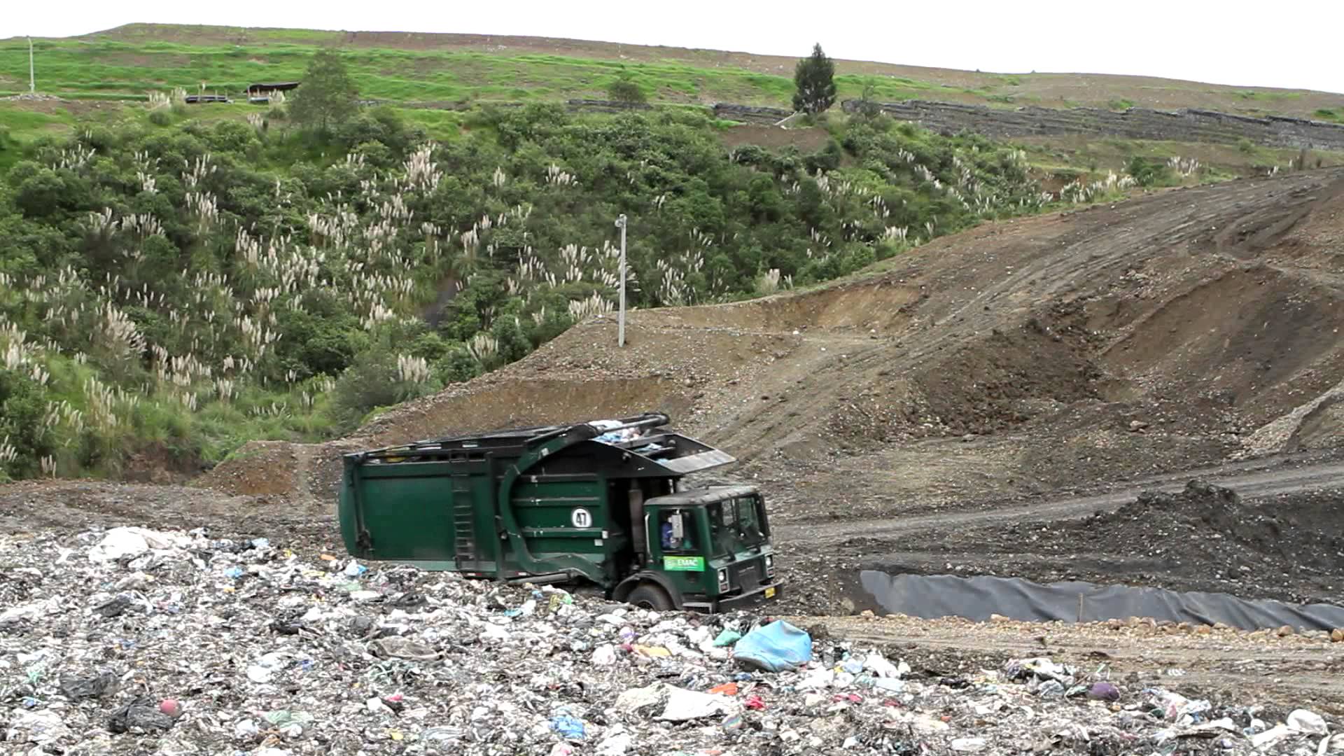 Mueren 4 personas en derrumbe de Guatemala