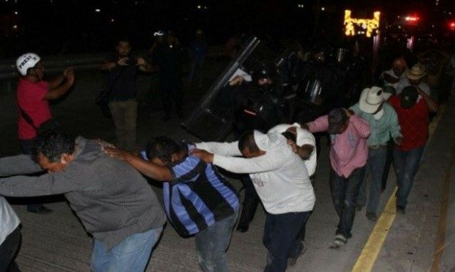 "Crimen organizado ordenó bloqueo en la Autopista del Sol": Astudillo - detenidos-autopista-del-sol-28abr