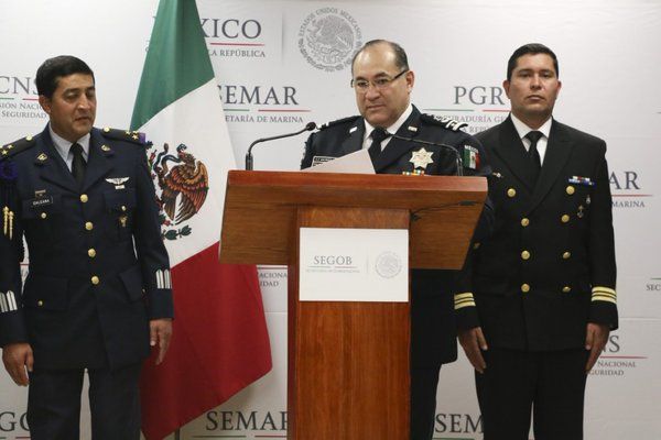 Suspenden a tres policías federales por caso de tortura en Guerrero - enrique-galindo