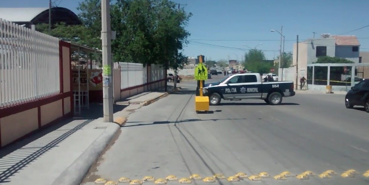 Asesinan a un hombre cerca de dos escuelas en Chihuahua