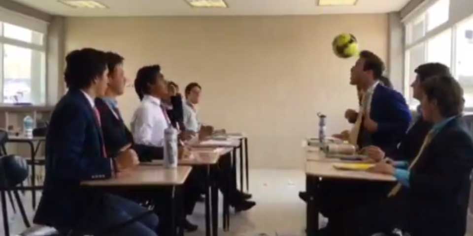 Video: estudiantes de SLP anotan tras juego de dominadas