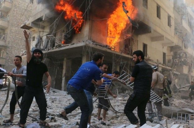 Bombardeos destruyen hospital en Aleppo. Hay 27 muertos