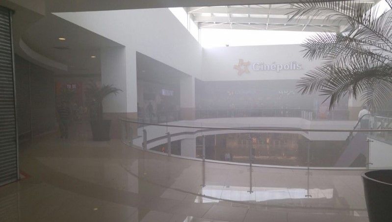 Desalojan Forum Buenavista por supuesto incendio - incendio-forum-buenavista-luisduartebazan3
