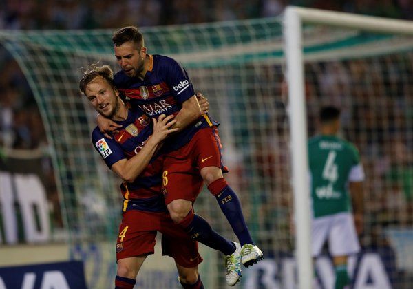 Todo sigue igual - ivan-rakitic-jordi-alba