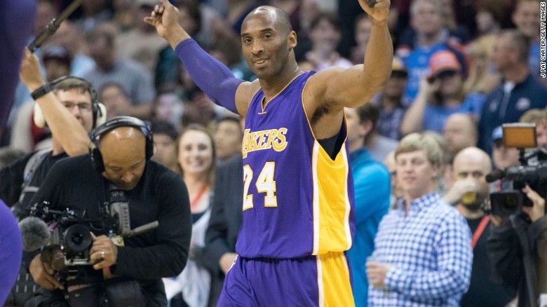 Venden gorras de hasta 38 mil dólares por retiro de Kobe Bryant - kobe-bryant