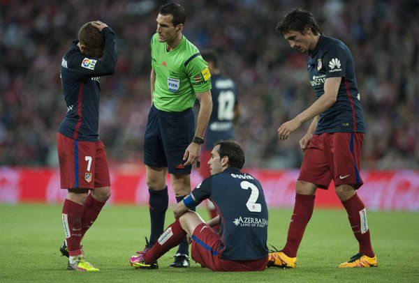 Cristiano Ronaldo causa baja por sobrecarga muscular - lesion-godin