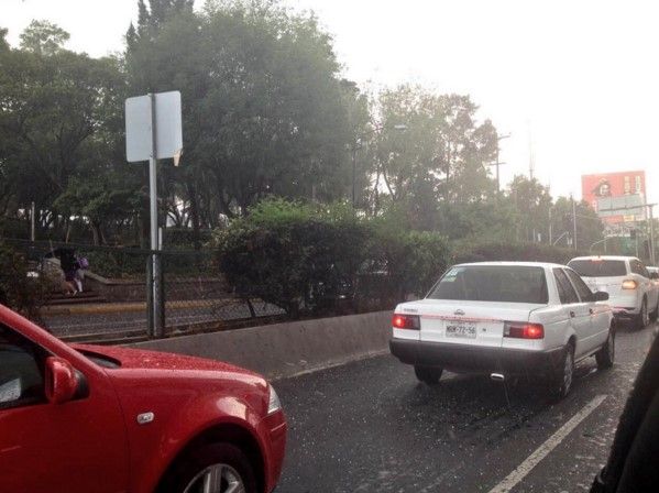 Video: granizada en la Ciudad de México - lluvia-20abr-cdmx-amerialvareztv