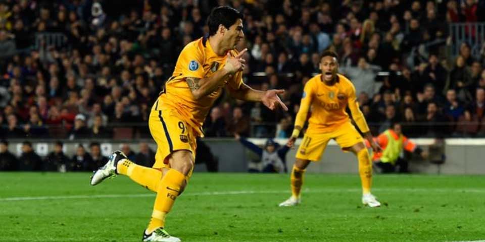 Barcelona aplasta 8-0 al Depor y mantiene el liderato