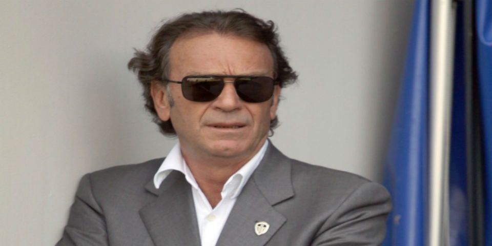 Dueño del Leeds reta a Mourinho a ascender a su equipo