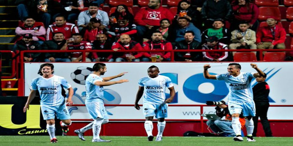 Gallos remontan desventaja de dos goles a Xolos