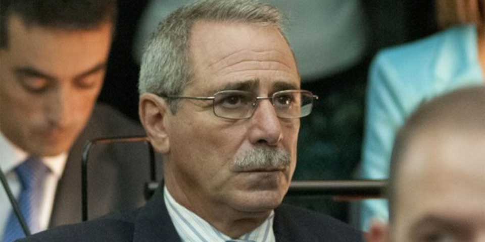 Se entrega ex secretario de Transporte argentino por compra de trenes en mal estado Se entrega ex secretario de Transporte argentino por compra de trenes en mal estado