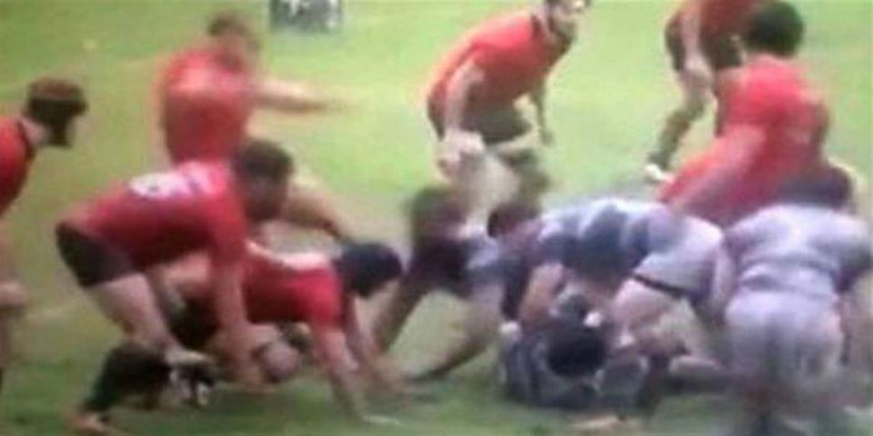 Sancionarían a jugador de rugby que pateó cabeza de rival Sancionarían a jugador de rugby que pateó cabeza de rival