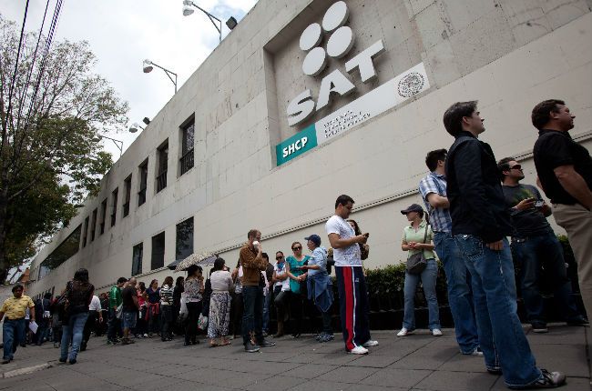 Contribuyentes no pueden realizar declaración anual por falta de citas - sat-Animal-Político