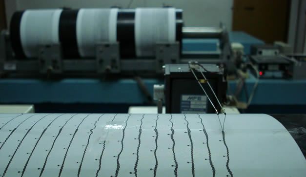 Réplicas de magnitud 6 y 6.2 sacuden a Ecuador