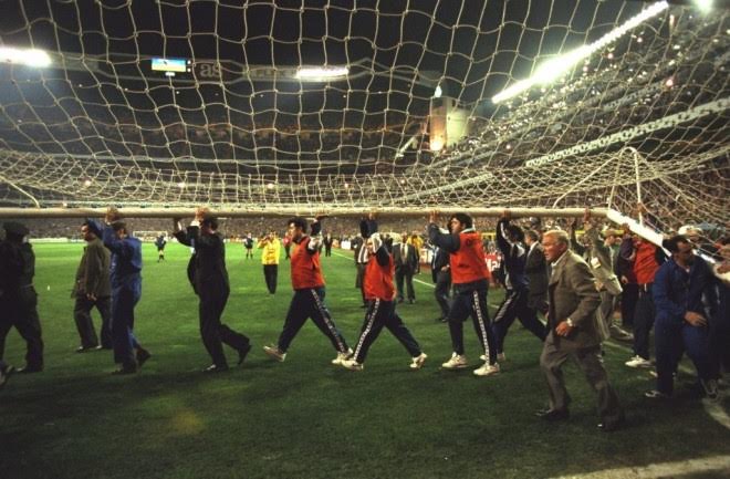 Dortmund recuerda al Real Madrid en el April Fool's - tiran-porteria-Real-Madrid-internet