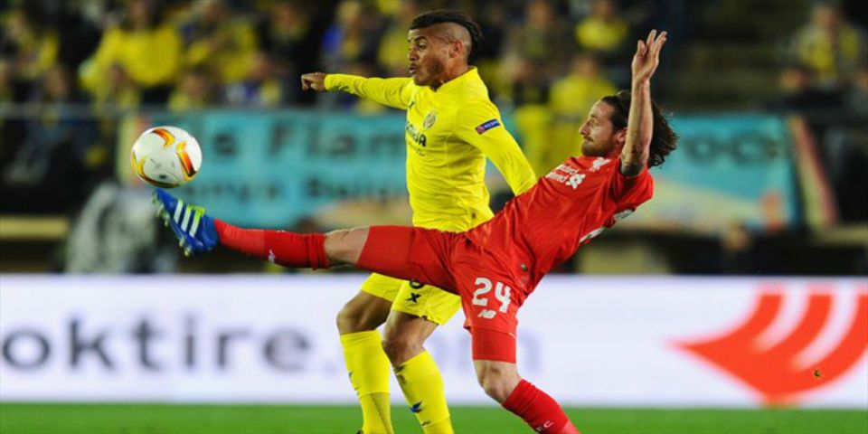 Jonathan dos Santos juega en la victoria del Villarreal sobre el Liverpool