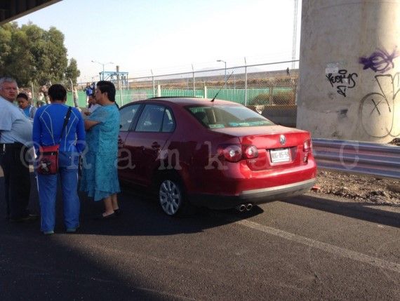 Volcadura en la Autopista México-Puebla deja 17 heridos - volcadura-mexico-puebla-13abr-ramkarc2