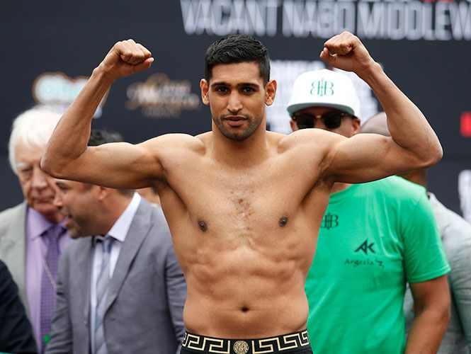 "Canelo" Álvarez y Amir Khan dan el peso para pelea del sábado - 1439779