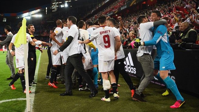 Sevilla tricampeón de Europa - 2366410_w2