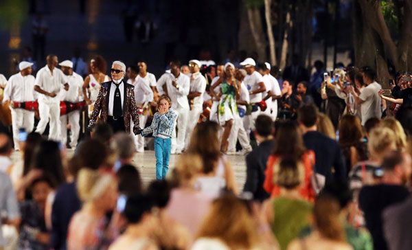 Nieto de Fidel Castro participa en pasarela de Chanel - 5_EFE_Chanel_cuba