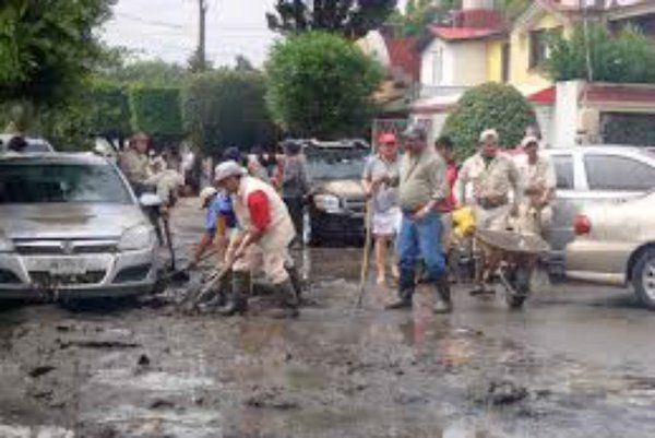 Tormenta eléctrica provoca daños en Atizapán - Atizapán-Foto-de-Twitter