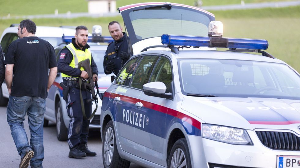 Tiroteo deja a tres muertos y 11 heridos en Austria