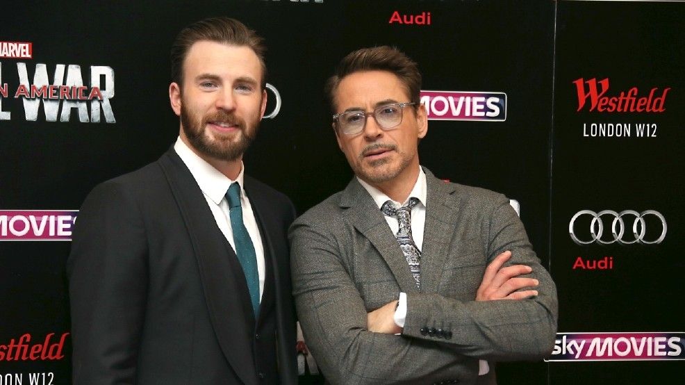 Avengers visitan a fanático adolescente con cáncer