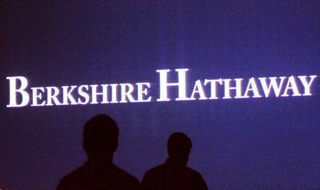 Berkshire Hathaway compra 9.8 millones de acciones de Apple - Berkshire-Hathaway-1024x608
