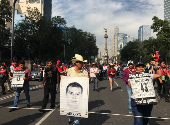 Mítines en el Zócalo por el Día del Trabajo - Captura-de-pantalla-2016-05-01-a-las-3.04.19-p.m.