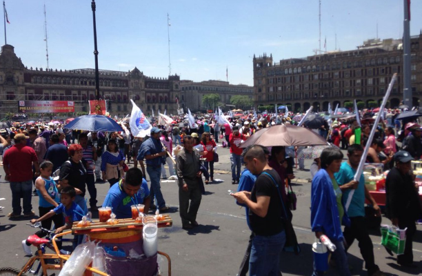 Mítines en el Zócalo por el Día del Trabajo - Captura-de-pantalla-2016-05-01-a-las-3.06.20-p.m.