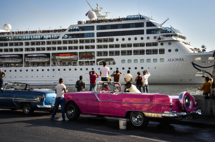 Primer crucero estadounidense llega a Cuba