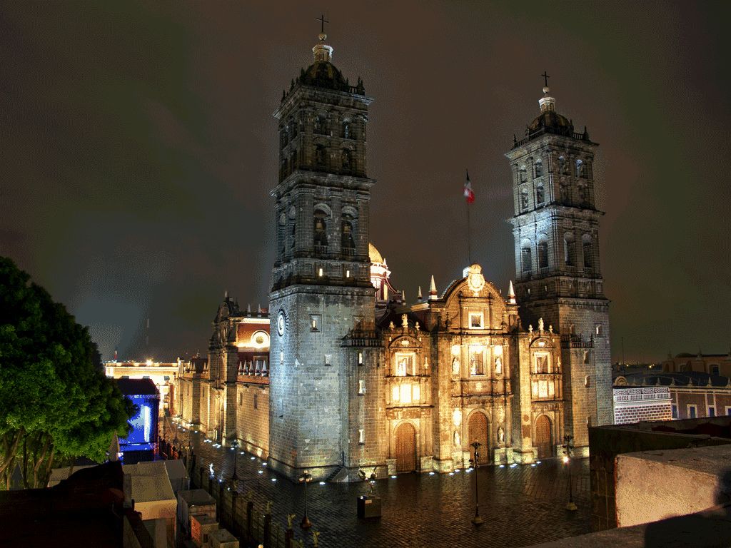 ¿Cuánto cuesta rentar un departamento en México? - Catedral-de-Puebla-Matintoy