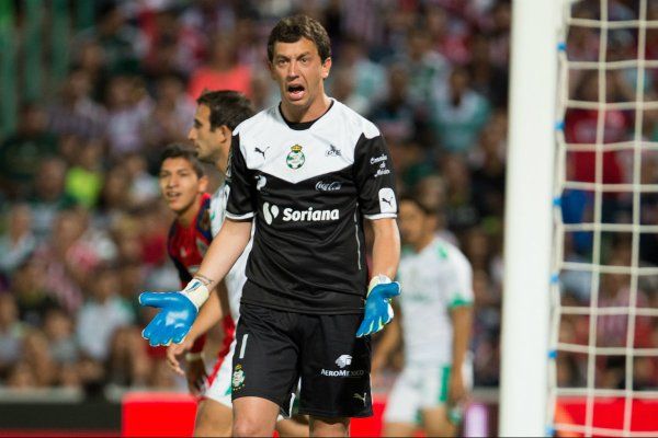 Chivas enrachadas: 7 partidos sin perder rumbo a la liguilla - Ch0naPhUgAAgYKO