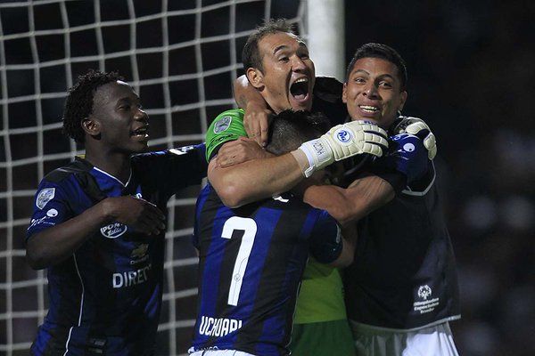 Decepción y adiós - CjRg3nOWYAAJJQf