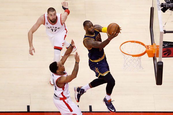 Cleveland, campeón de la Conferencia Este - Cjg2Jg0WUAA4ROK