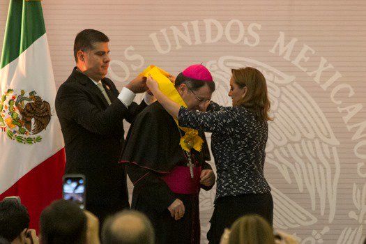 Condecoran con Orden Mexicana del Águila Azteca a Christophe Pierre