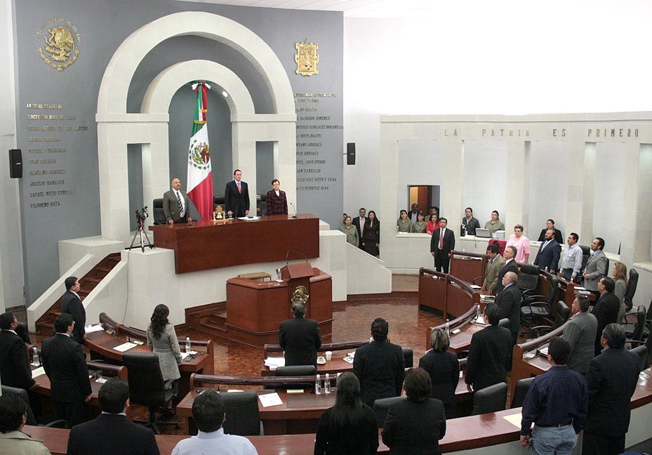 Diputada busca castigar con cárcel a quien haga memes - Congreso-de-San-Luis-Potosí